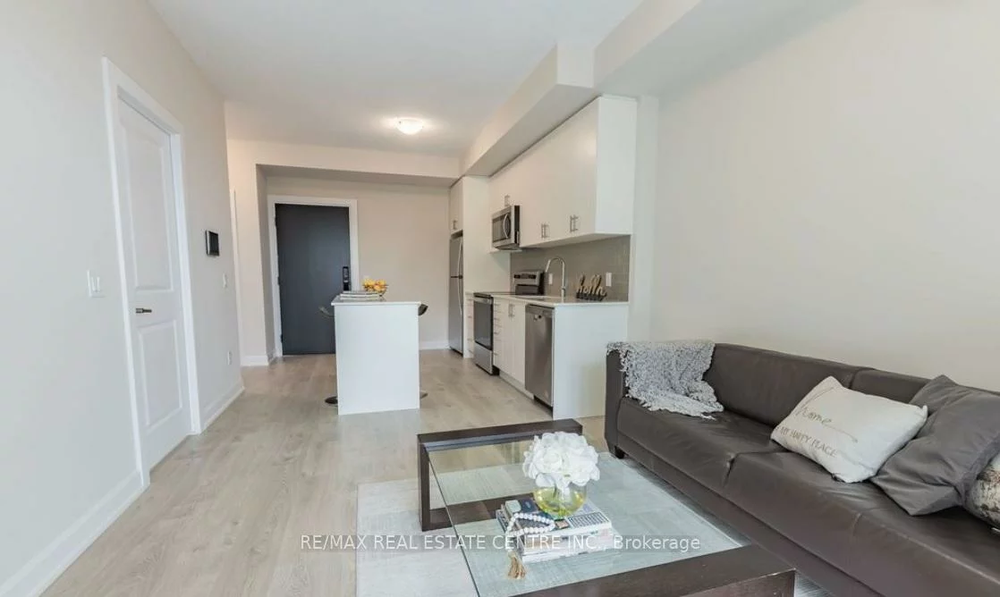 3220, William Coltson, 1010 - JM Joshua Meadows, Oakville