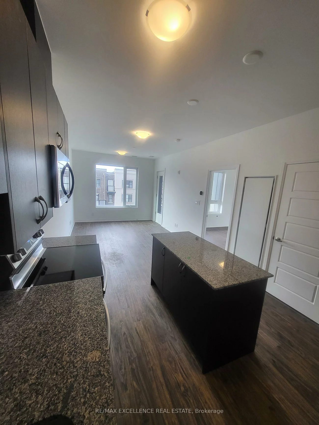 3285, Carding Mill, 1008 - GO Glenorchy, Oakville