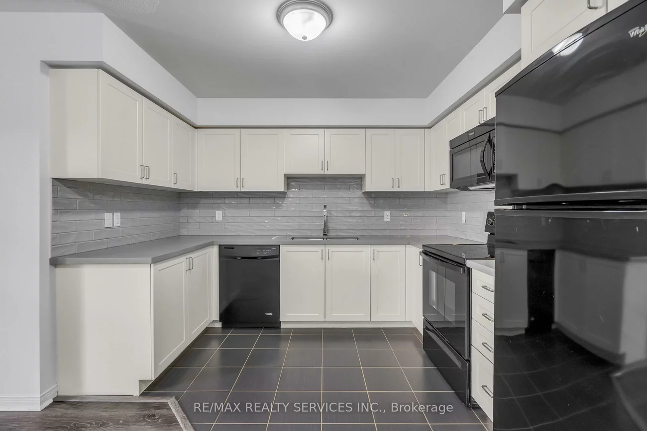 43, Hays, 1015 - RO River Oaks, Oakville