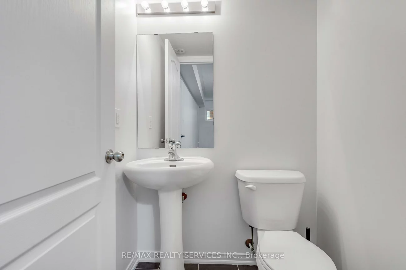 43, Hays, 1015 - RO River Oaks, Oakville