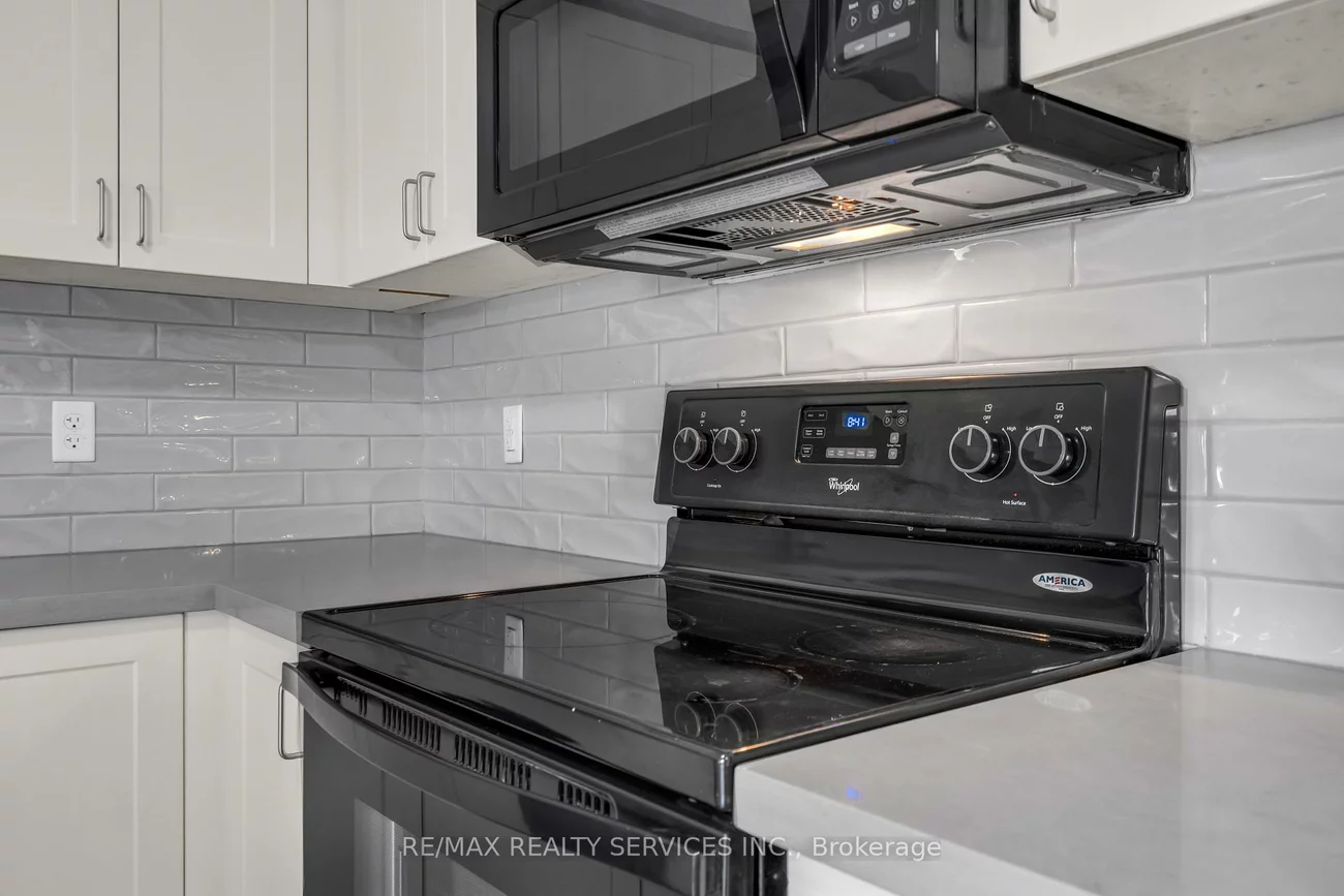 43, Hays, 1015 - RO River Oaks, Oakville