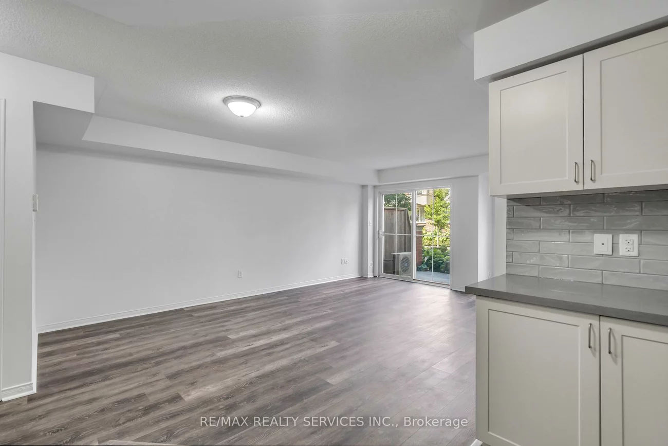 43, Hays, 1015 - RO River Oaks, Oakville