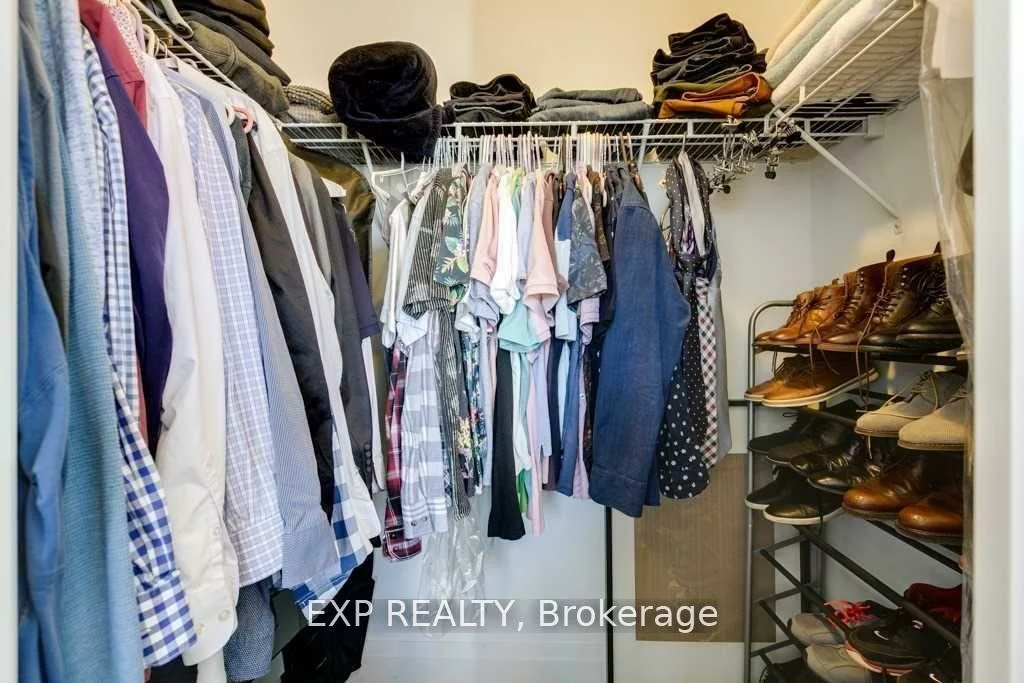 55, Speers, 1002 - CO Central, Oakville
