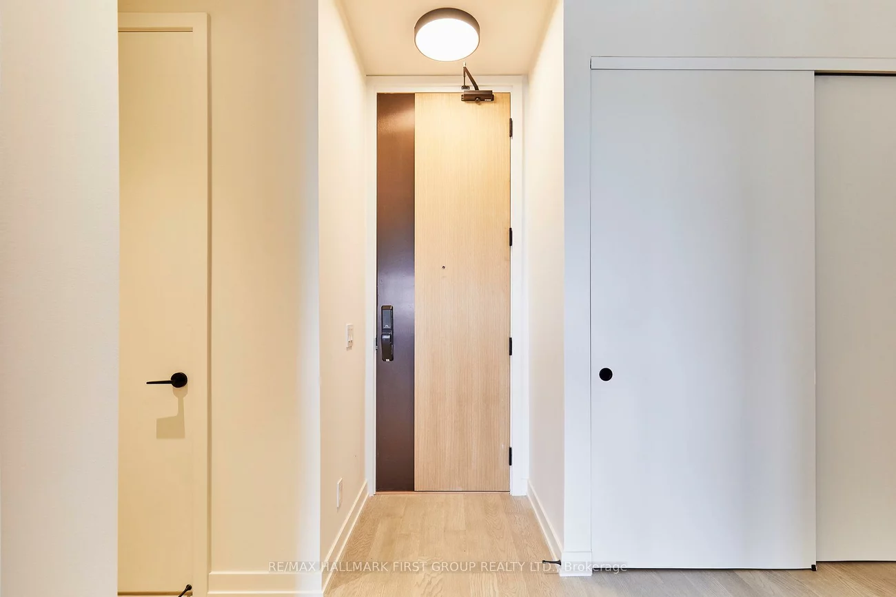 123, Maurice, 1002 - CO Central, Oakville