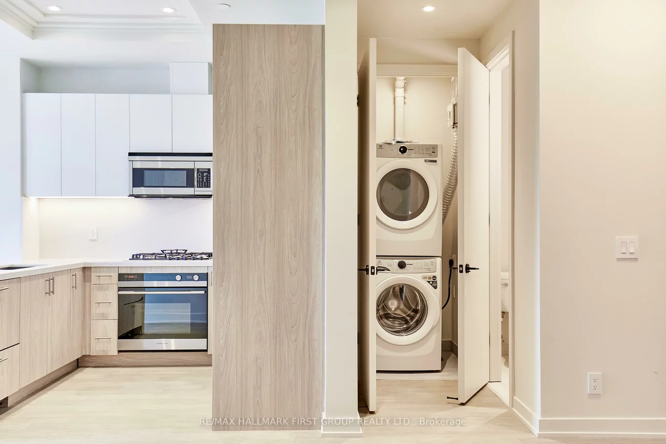 123, Maurice, 1002 - CO Central, Oakville