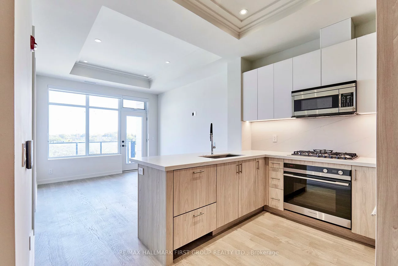 123, Maurice, 1002 - CO Central, Oakville