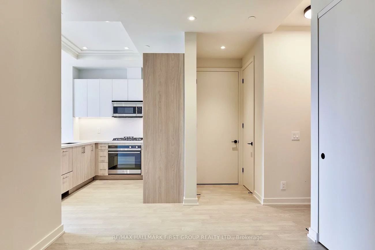 123, Maurice, 1002 - CO Central, Oakville