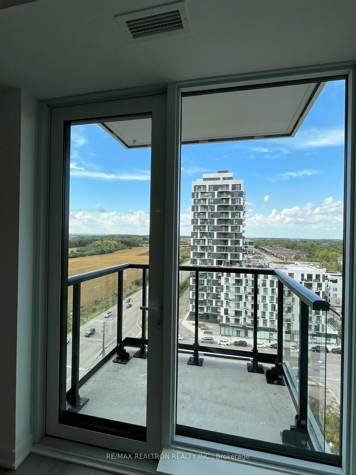 3079, Trafalgar, 1010 - JM Joshua Meadows, Oakville