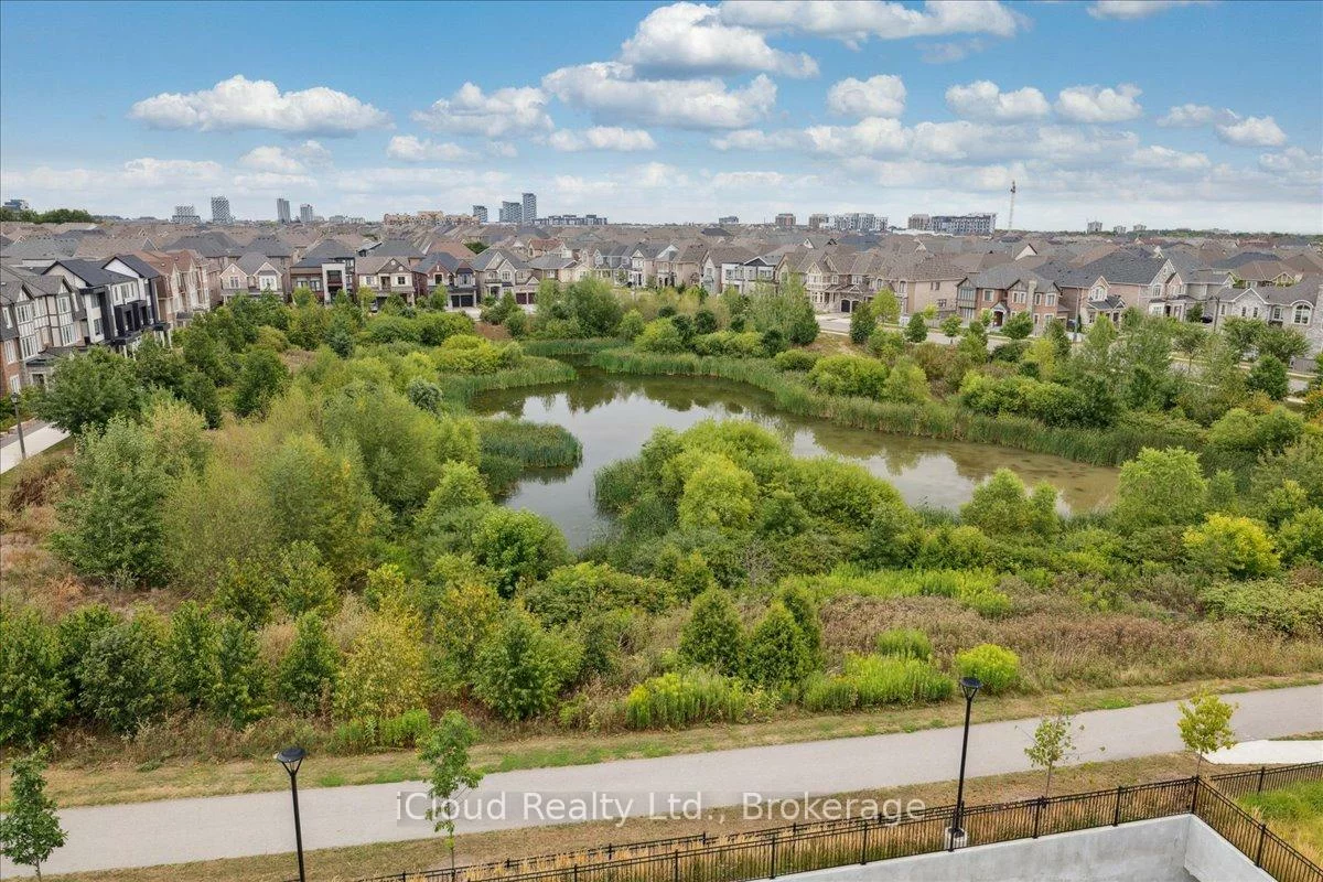 3285, Carding Mill, 1008 - GO Glenorchy, Oakville