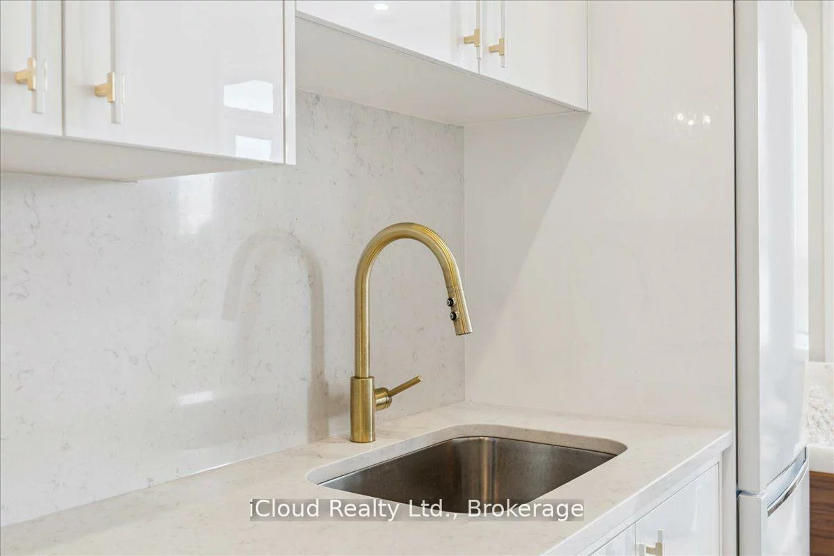 3285, Carding Mill, 1008 - GO Glenorchy, Oakville