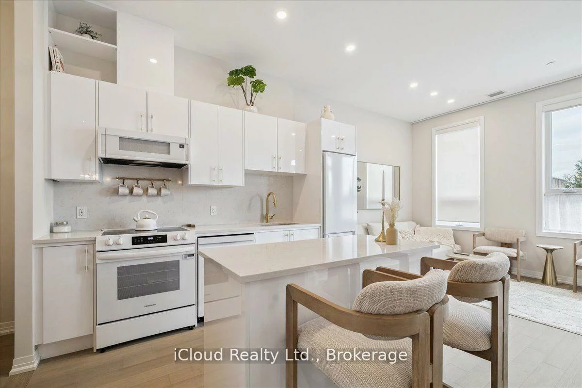 3285, Carding Mill, 1008 - GO Glenorchy, Oakville