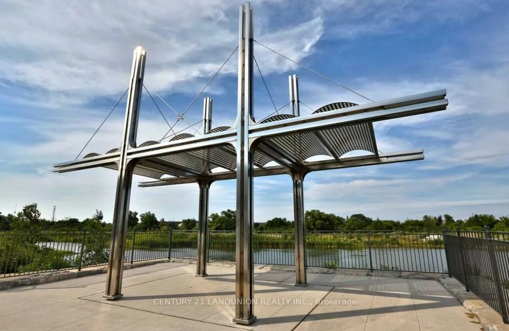 210, Sabina, 1008 - GO Glenorchy, Oakville