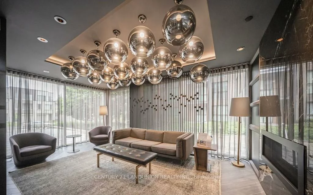 210, Sabina, 1008 - GO Glenorchy, Oakville