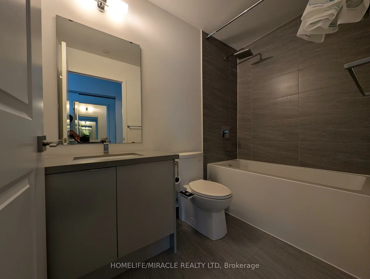 297, Oak Walk, 1015 - RO River Oaks, Oakville