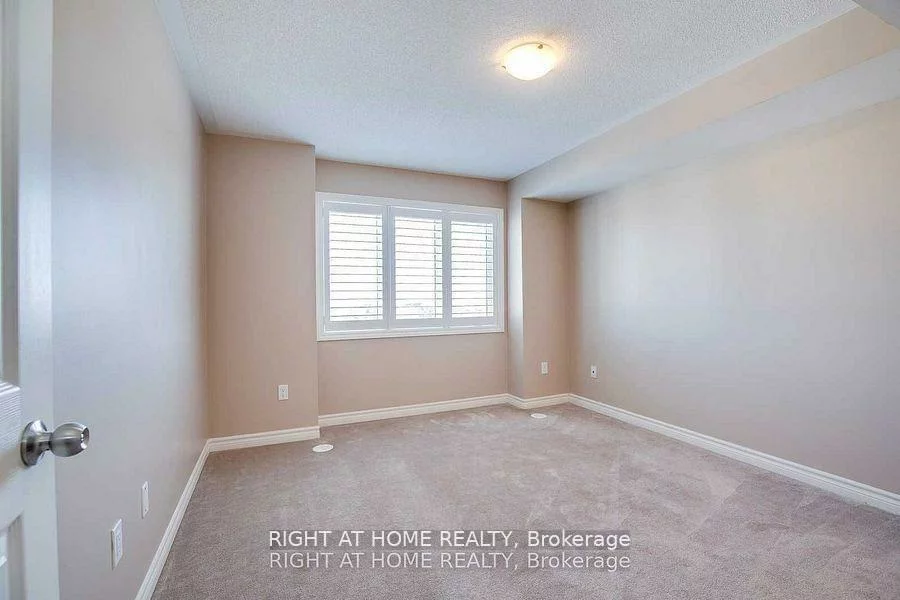 2420, Baronwood, 1019 - WM Westmount, Oakville