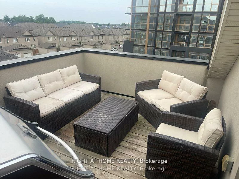 2420, Baronwood, 1019 - WM Westmount, Oakville