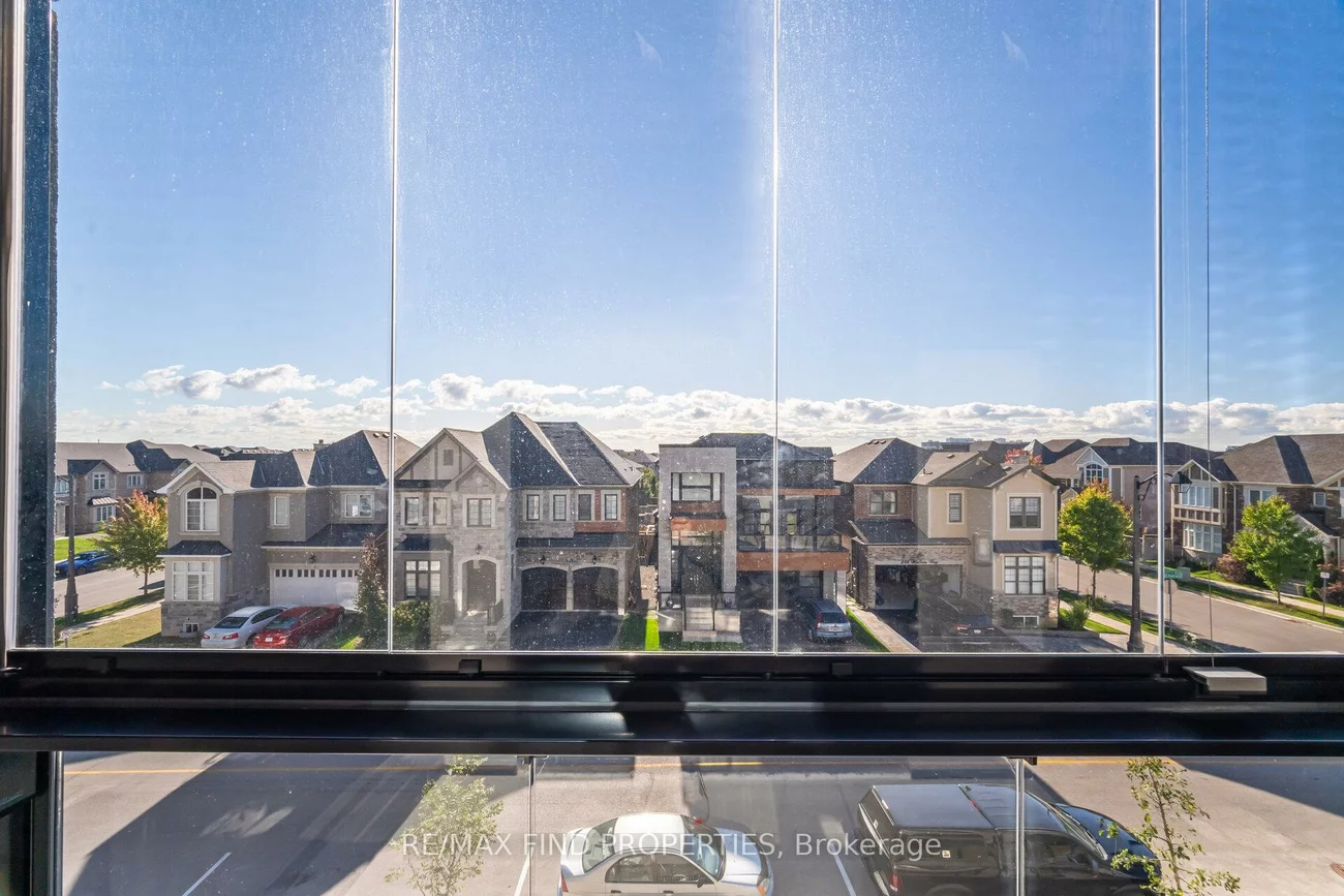 3250, Carding Mill, 1008 - GO Glenorchy, Oakville