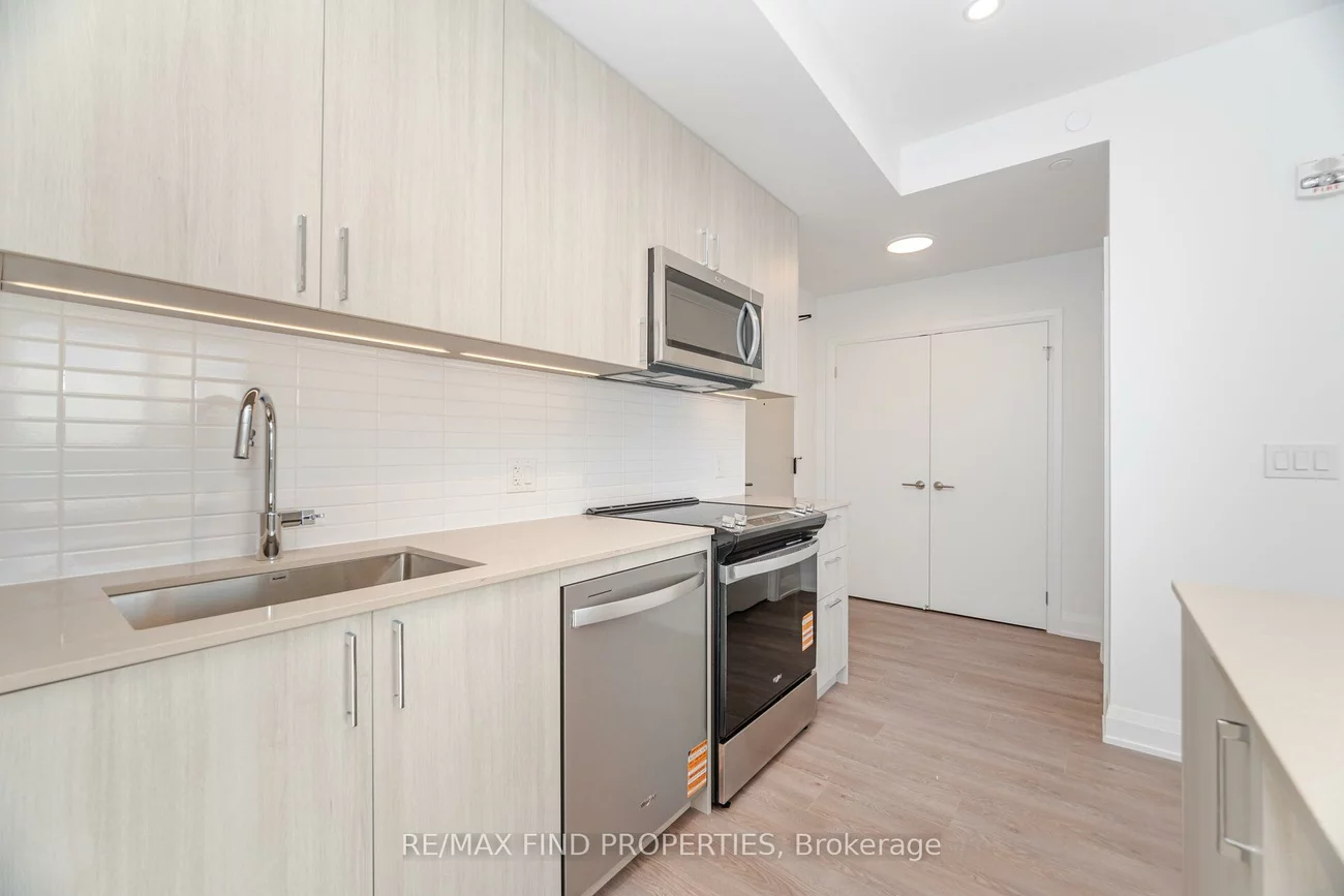 3250, Carding Mill, 1008 - GO Glenorchy, Oakville