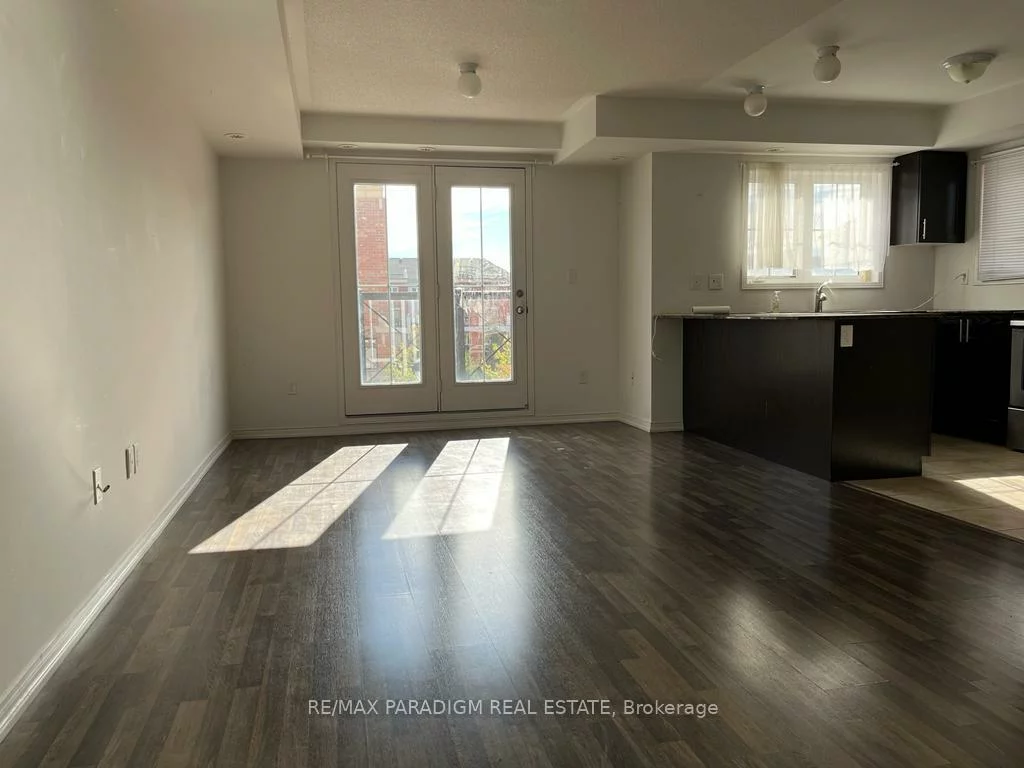 2488, Post, 1015 - RO River Oaks, Oakville
