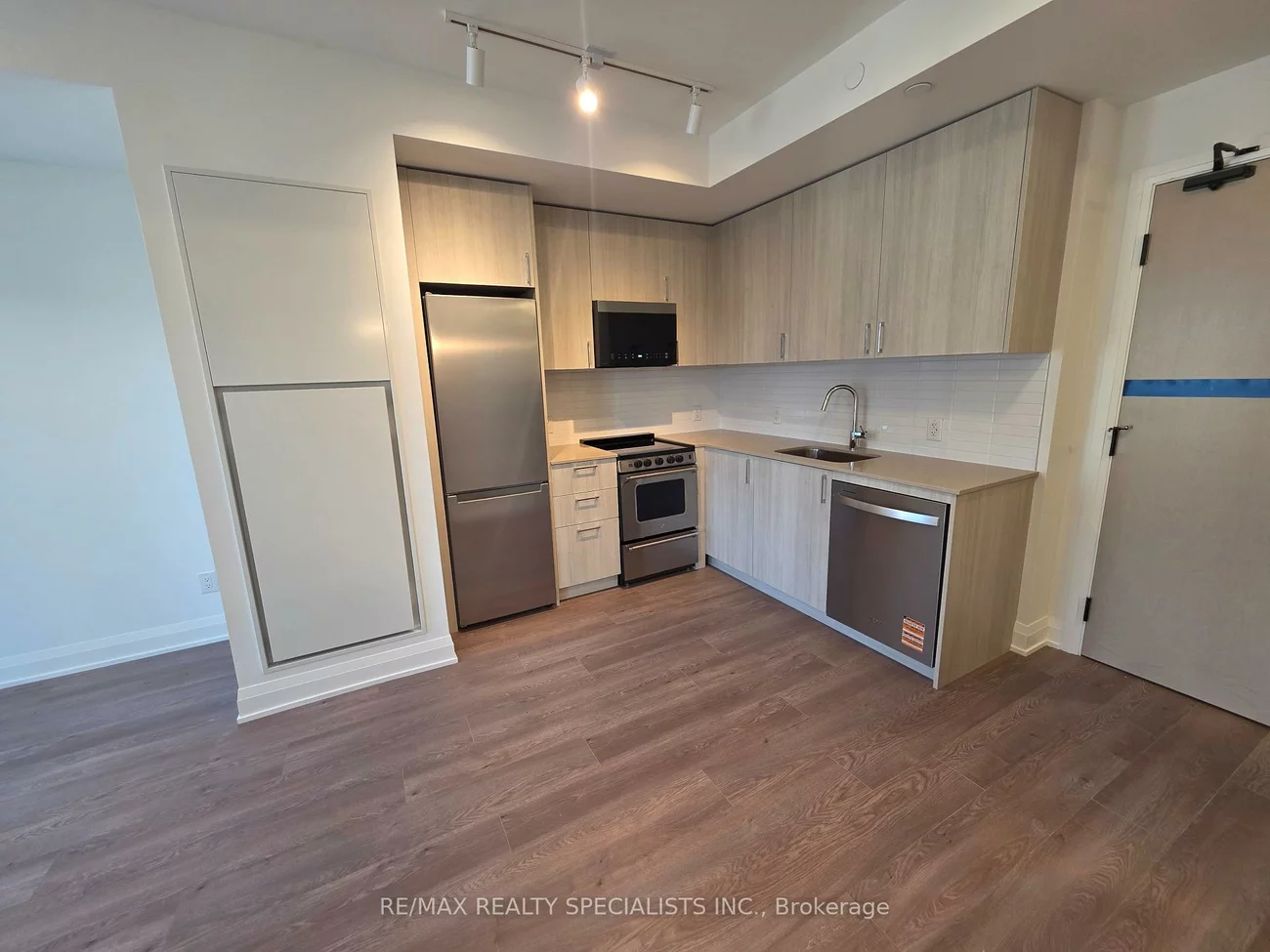 3250, Carding Mill, 1008 - GO Glenorchy, Oakville