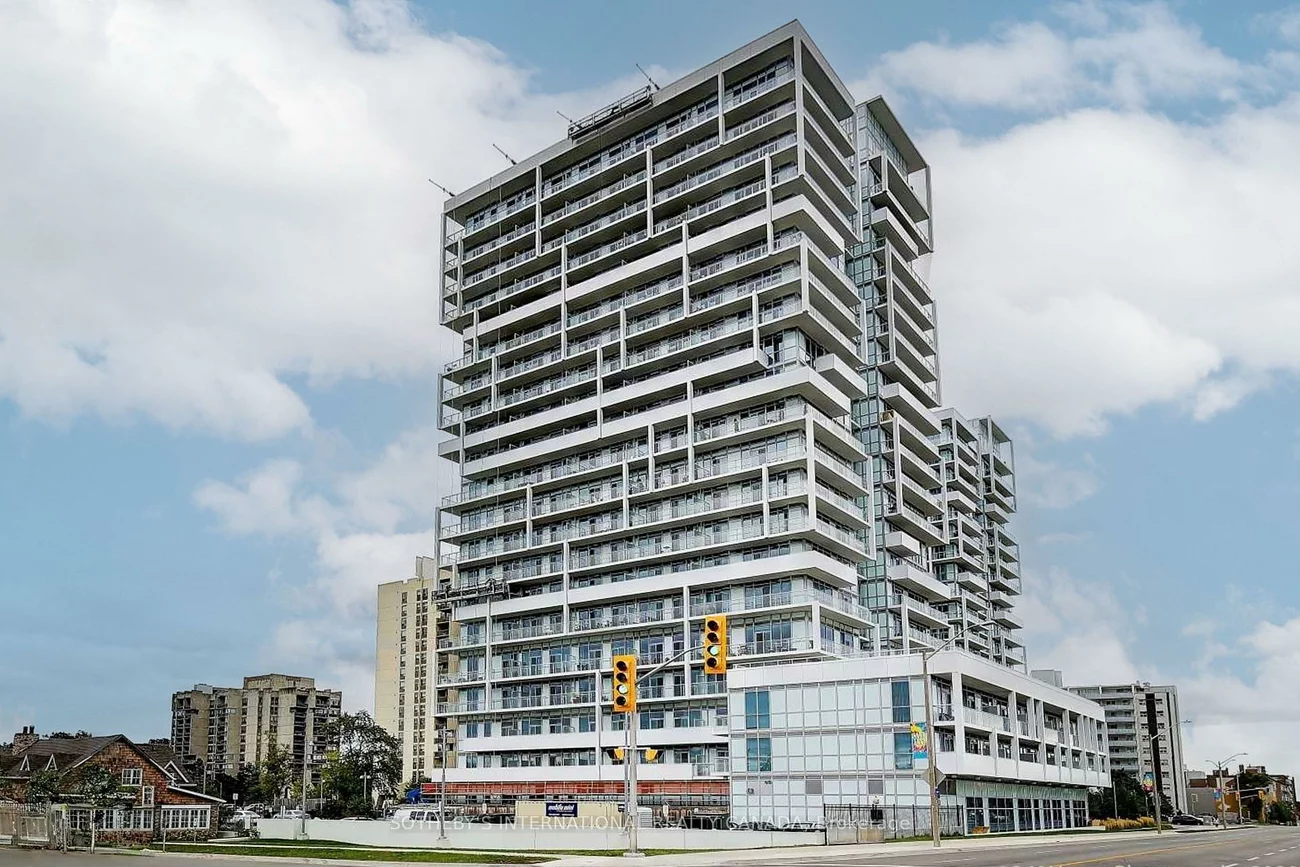 65, Speers, 1002 - CO Central, Oakville