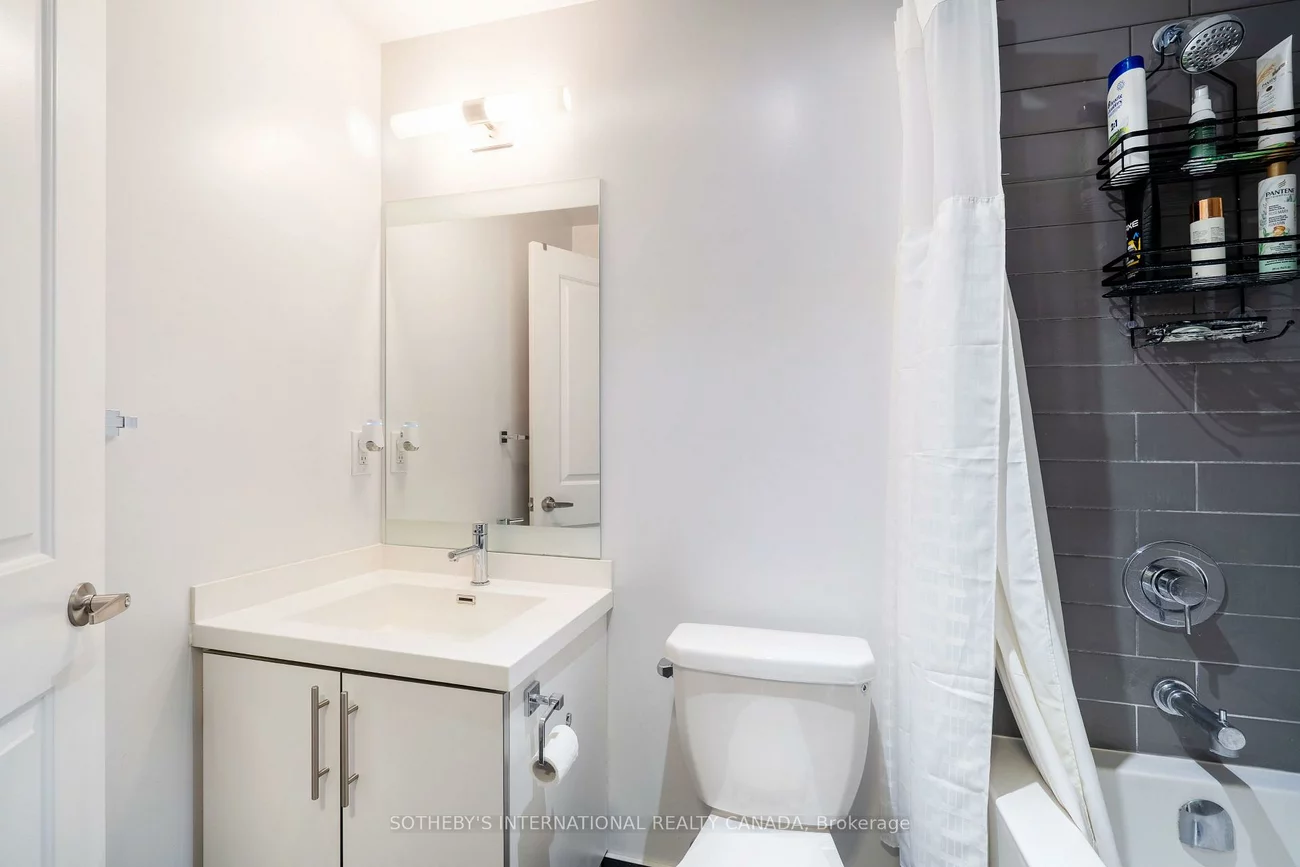 65, Speers, 1002 - CO Central, Oakville