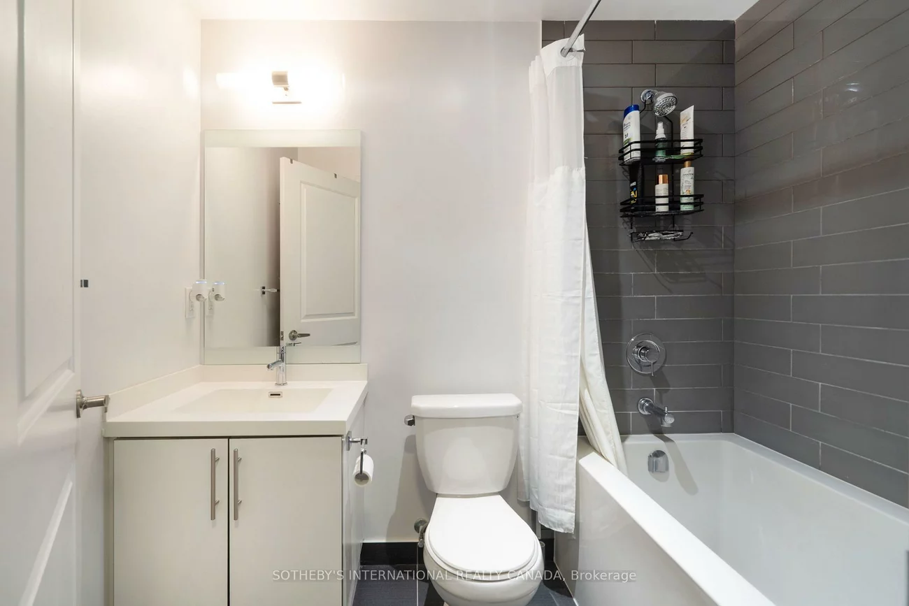 65, Speers, 1002 - CO Central, Oakville