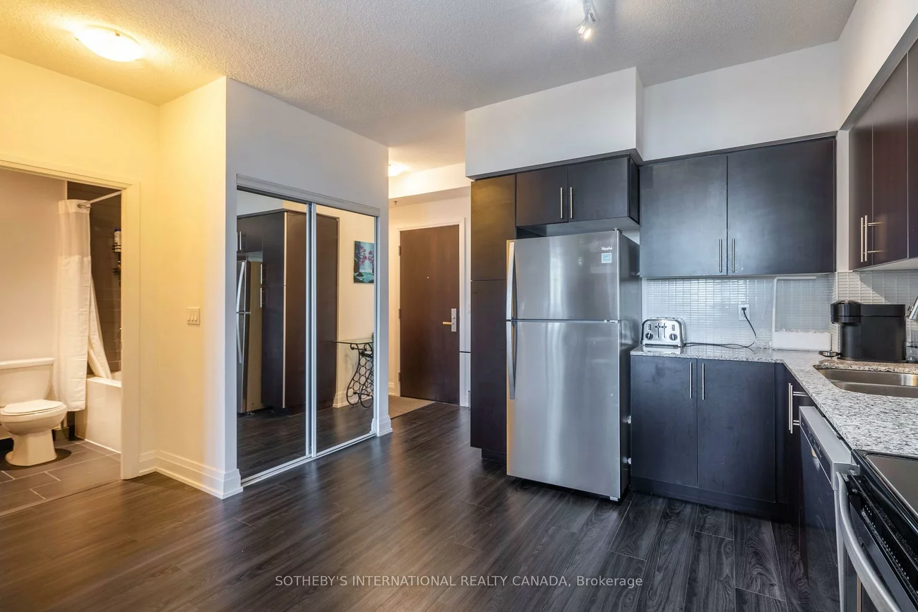 65, Speers, 1002 - CO Central, Oakville