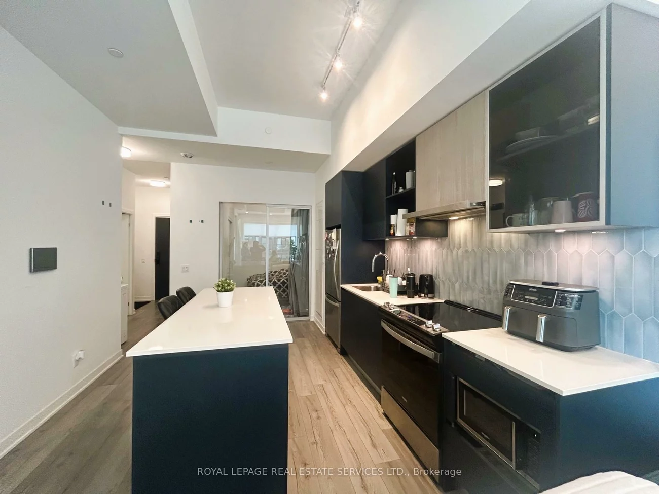 405, Dundas, 1008 - GO Glenorchy, Oakville