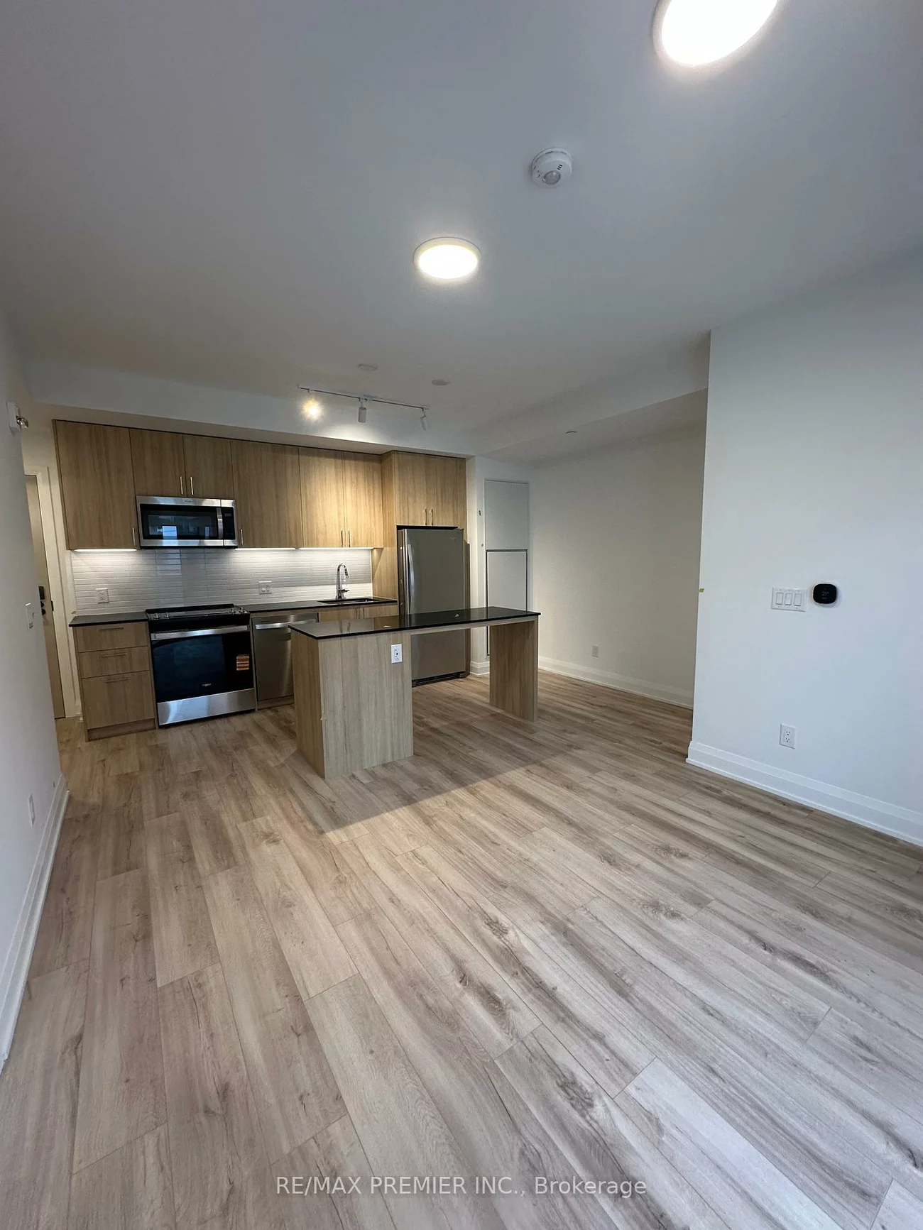 3250, Carding Mill, 1008 - GO Glenorchy, Oakville