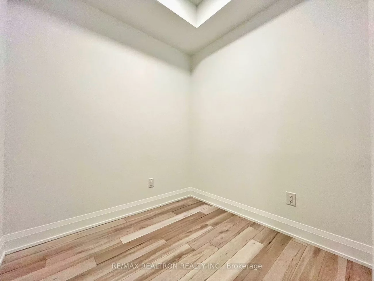 3250, Carding Mill, 1008 - GO Glenorchy, Oakville