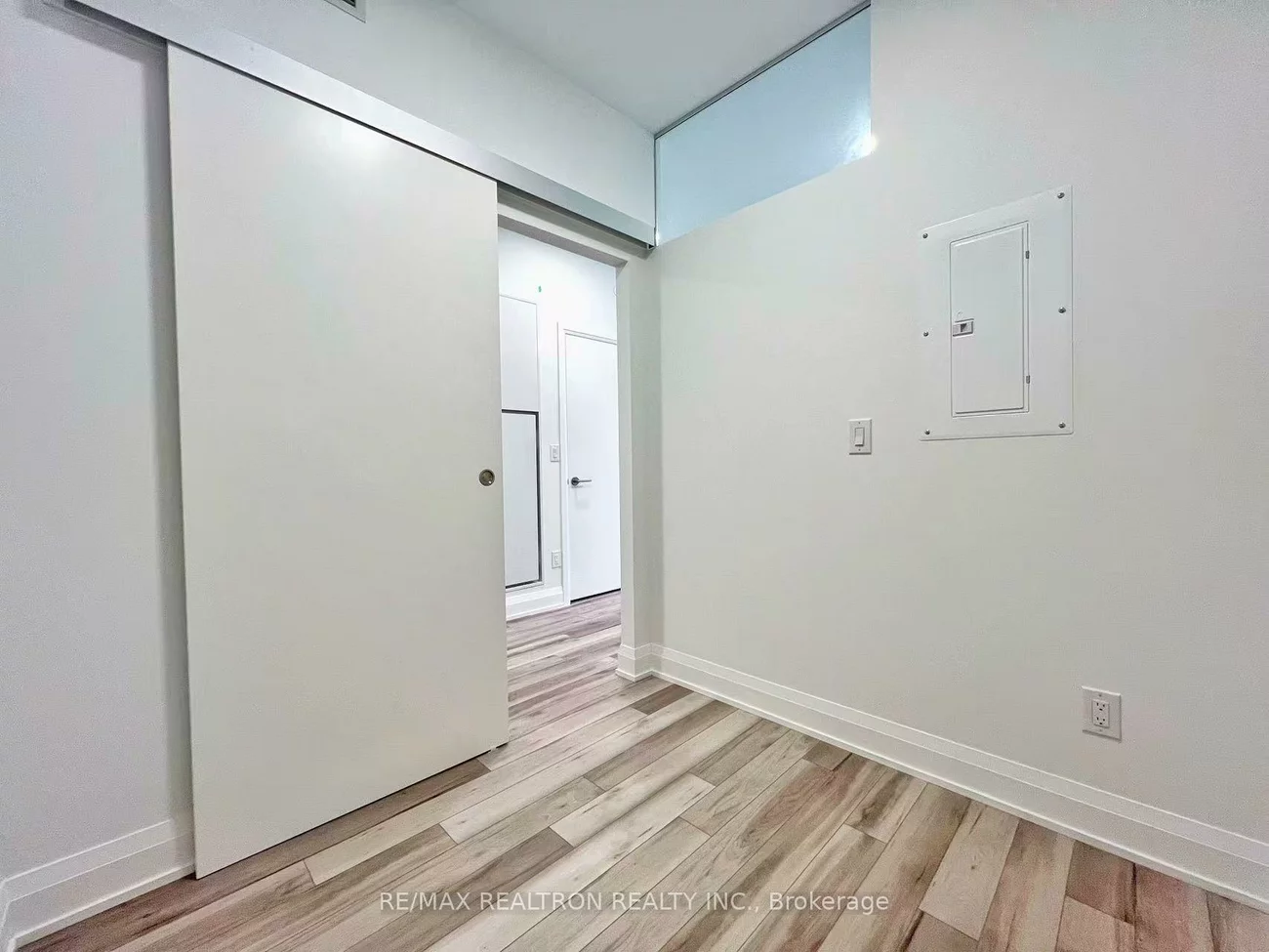 3250, Carding Mill, 1008 - GO Glenorchy, Oakville