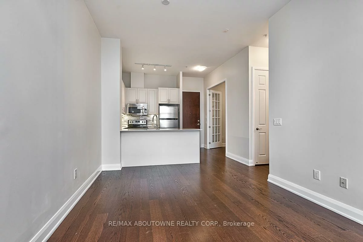 2480, PRINCE MICHAEL, 1009 - JC Joshua Creek, Oakville