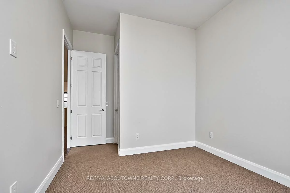 2480, PRINCE MICHAEL, 1009 - JC Joshua Creek, Oakville