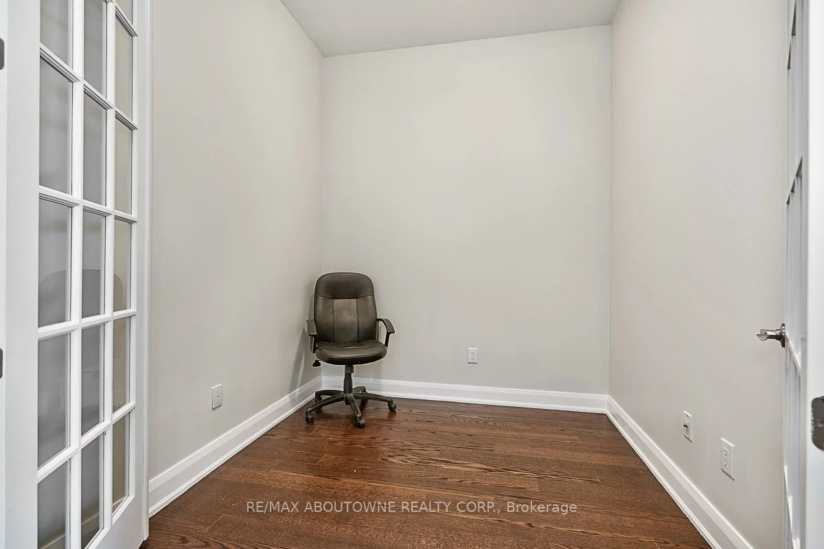 2480, PRINCE MICHAEL, 1009 - JC Joshua Creek, Oakville