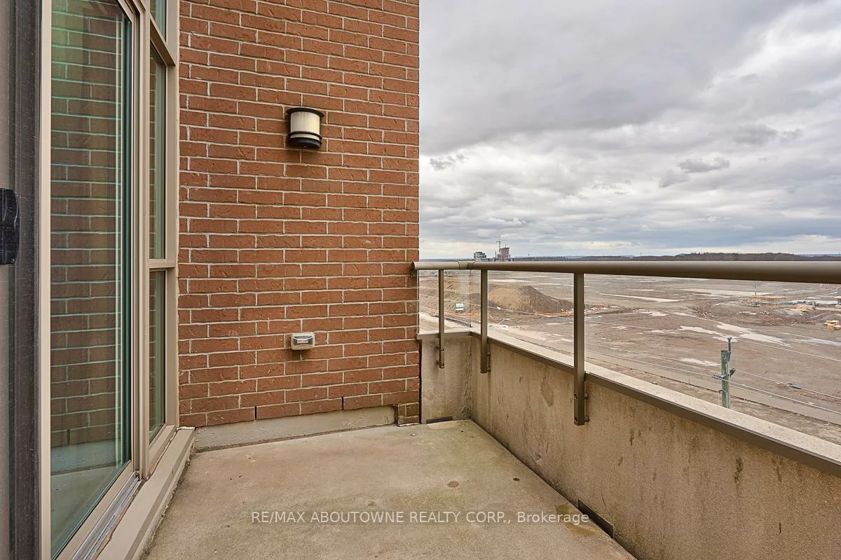 2480, PRINCE MICHAEL, 1009 - JC Joshua Creek, Oakville