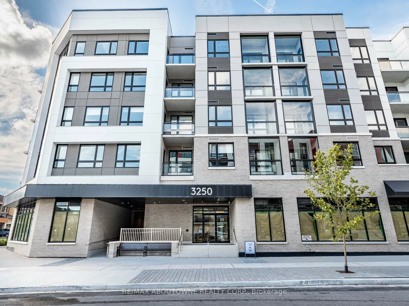 3250, Carding Mill, 1008 - GO Glenorchy, Oakville