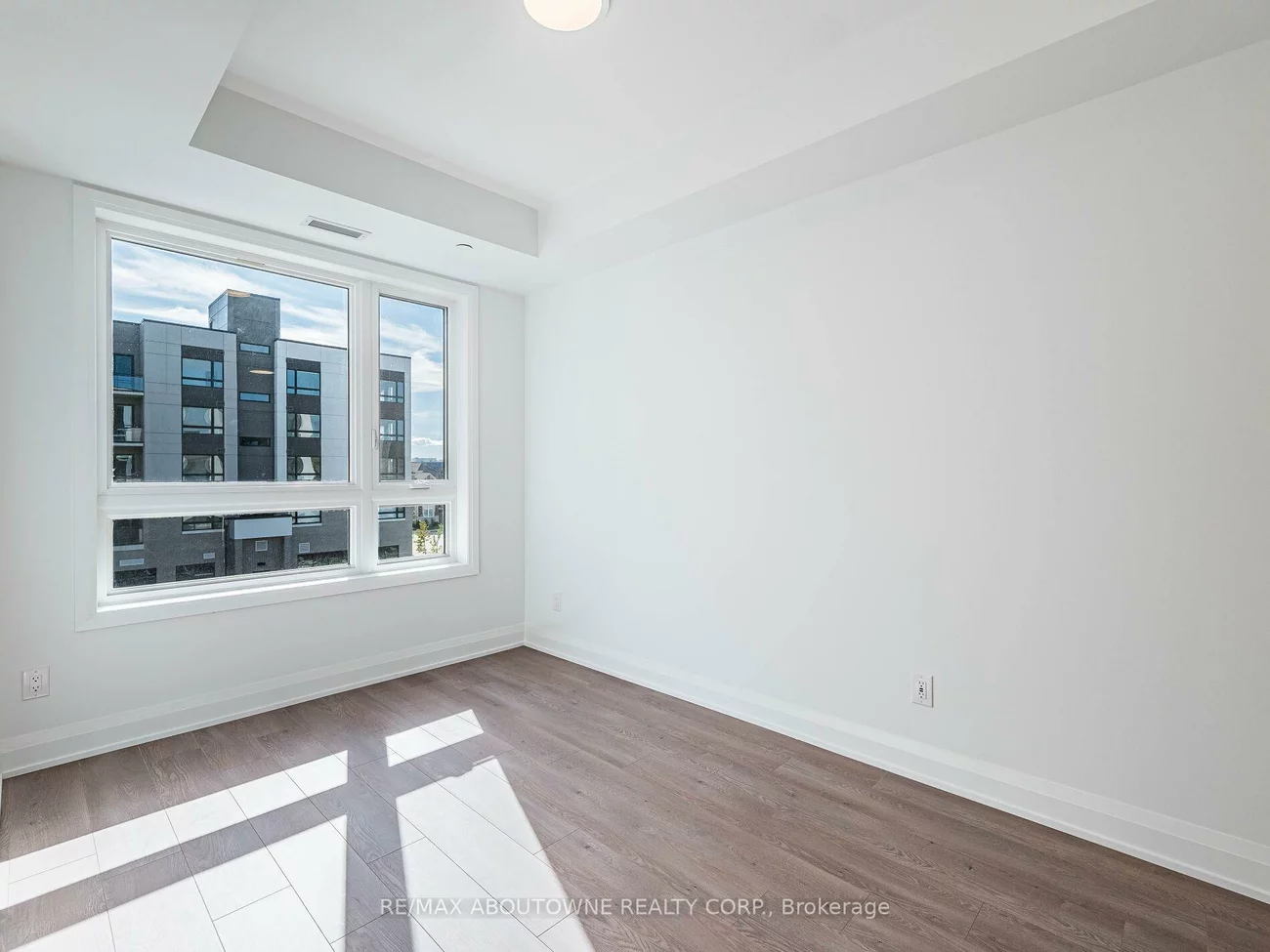 3250, Carding Mill, 1008 - GO Glenorchy, Oakville