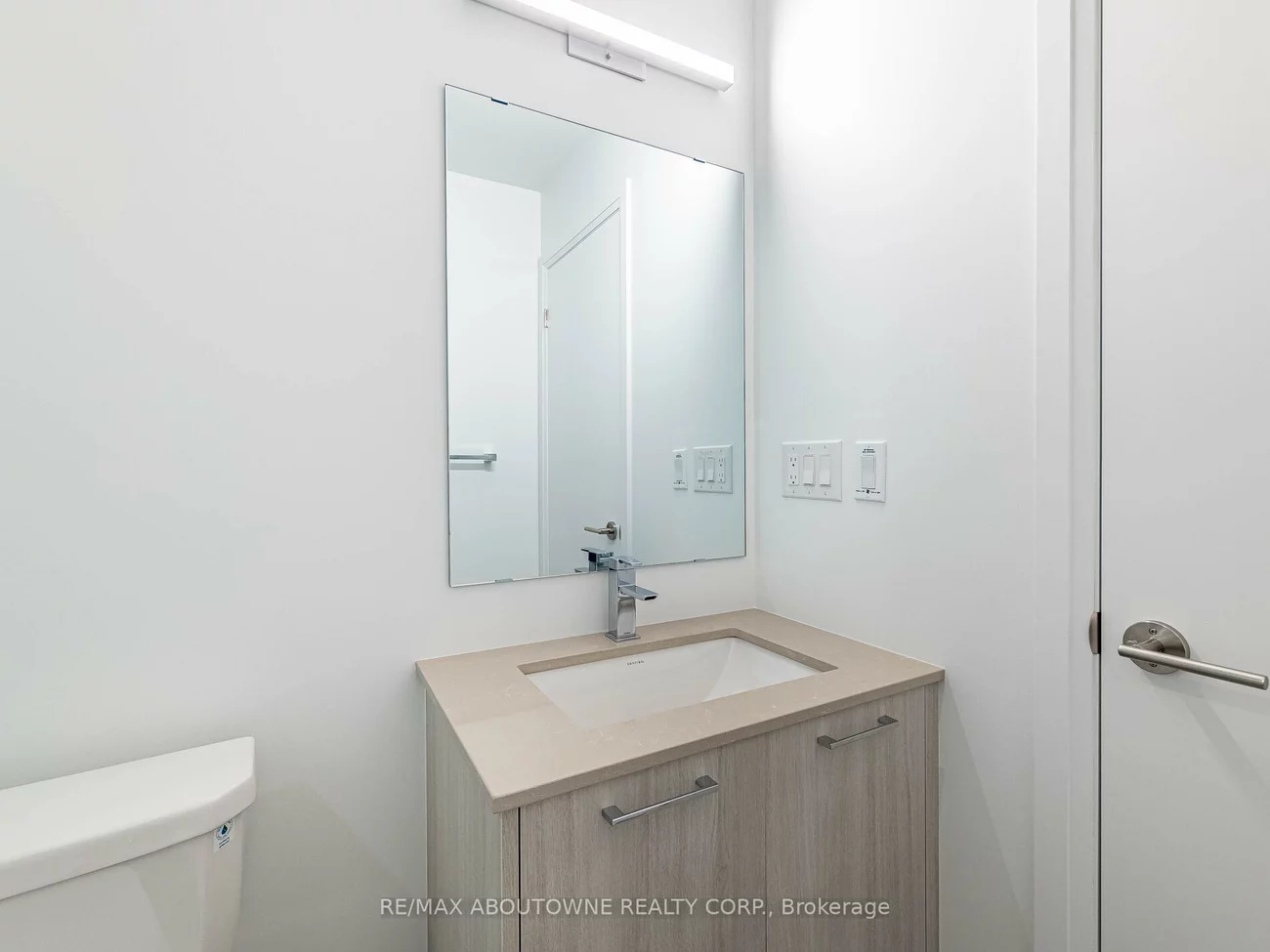 3250, Carding Mill, 1008 - GO Glenorchy, Oakville