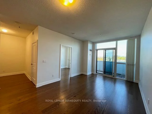 65, Speers, 1002 - CO Central, Oakville