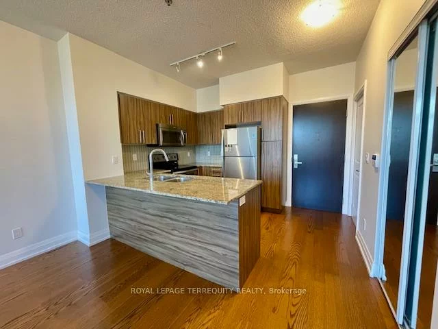 65, Speers, 1002 - CO Central, Oakville