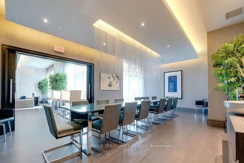 65, Speers, 1002 - CO Central, Oakville