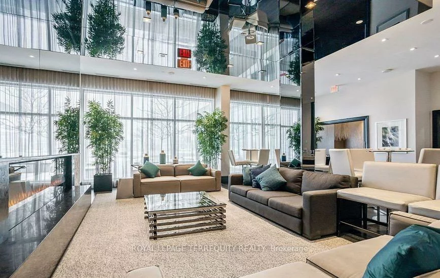 65, Speers, 1002 - CO Central, Oakville