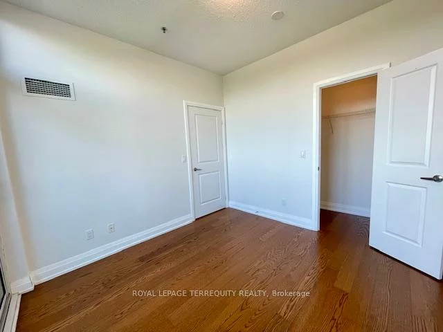 65, Speers, 1002 - CO Central, Oakville