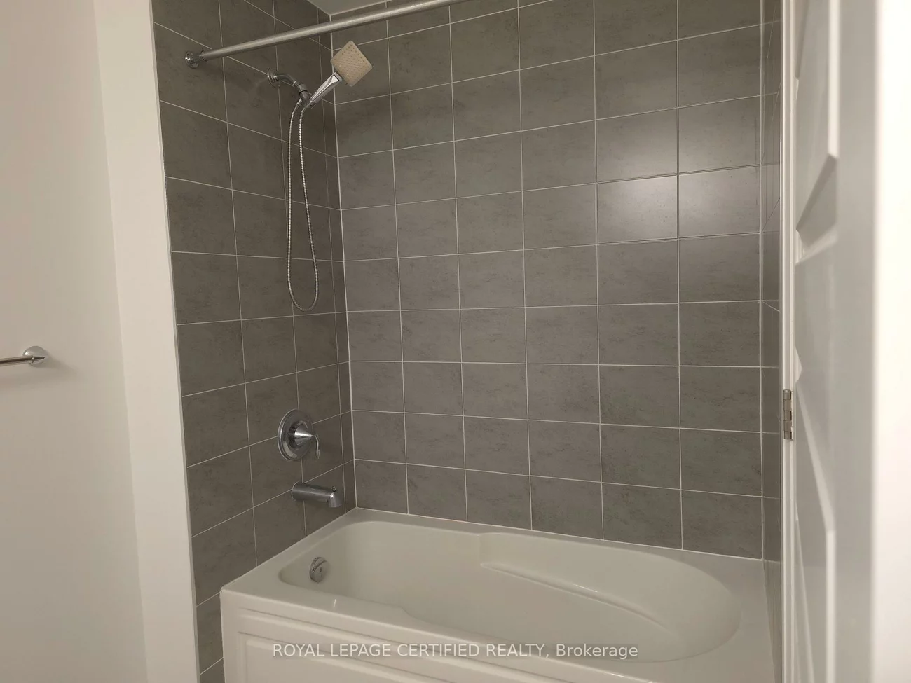 102, Grovewood Common, 1008 - GO Glenorchy, Oakville