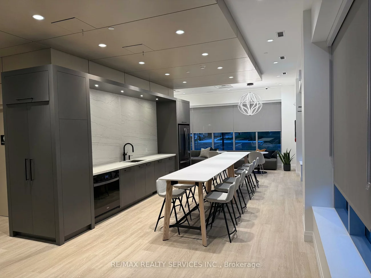 3250, Carding Mill, 1008 - GO Glenorchy, Oakville