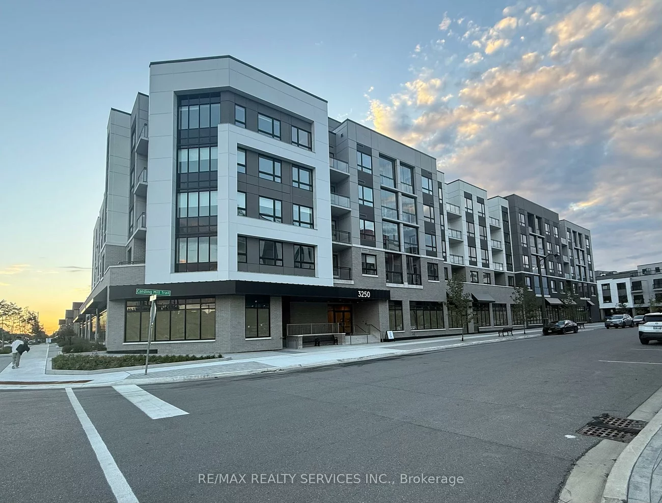 3250, Carding Mill, 1008 - GO Glenorchy, Oakville