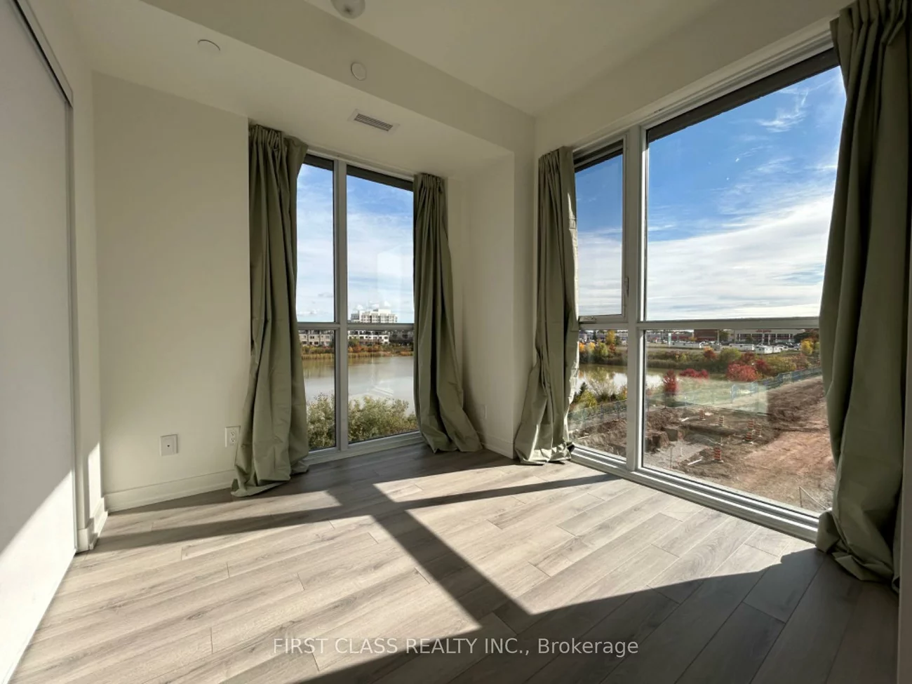 3071, Trafalgar, 1010 - JM Joshua Meadows, Oakville