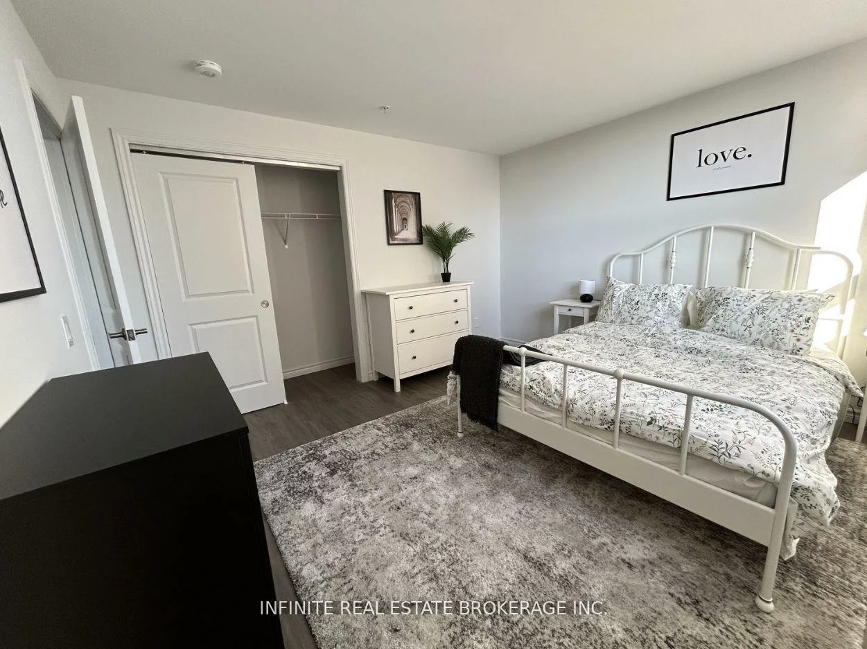 1254, Marlborough, 1003 - CP College Park, Oakville