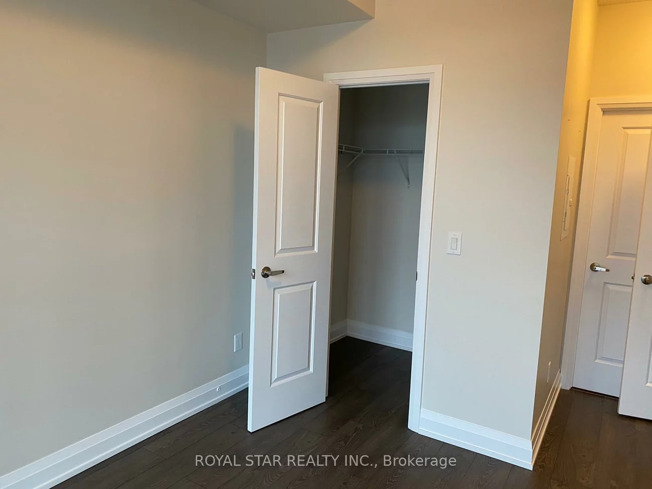 65, Speers, 1002 - CO Central, Oakville